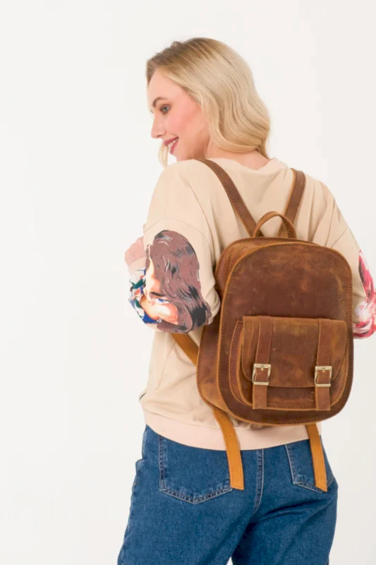 SIRT ÇANTASI - BUDAPEŞTE