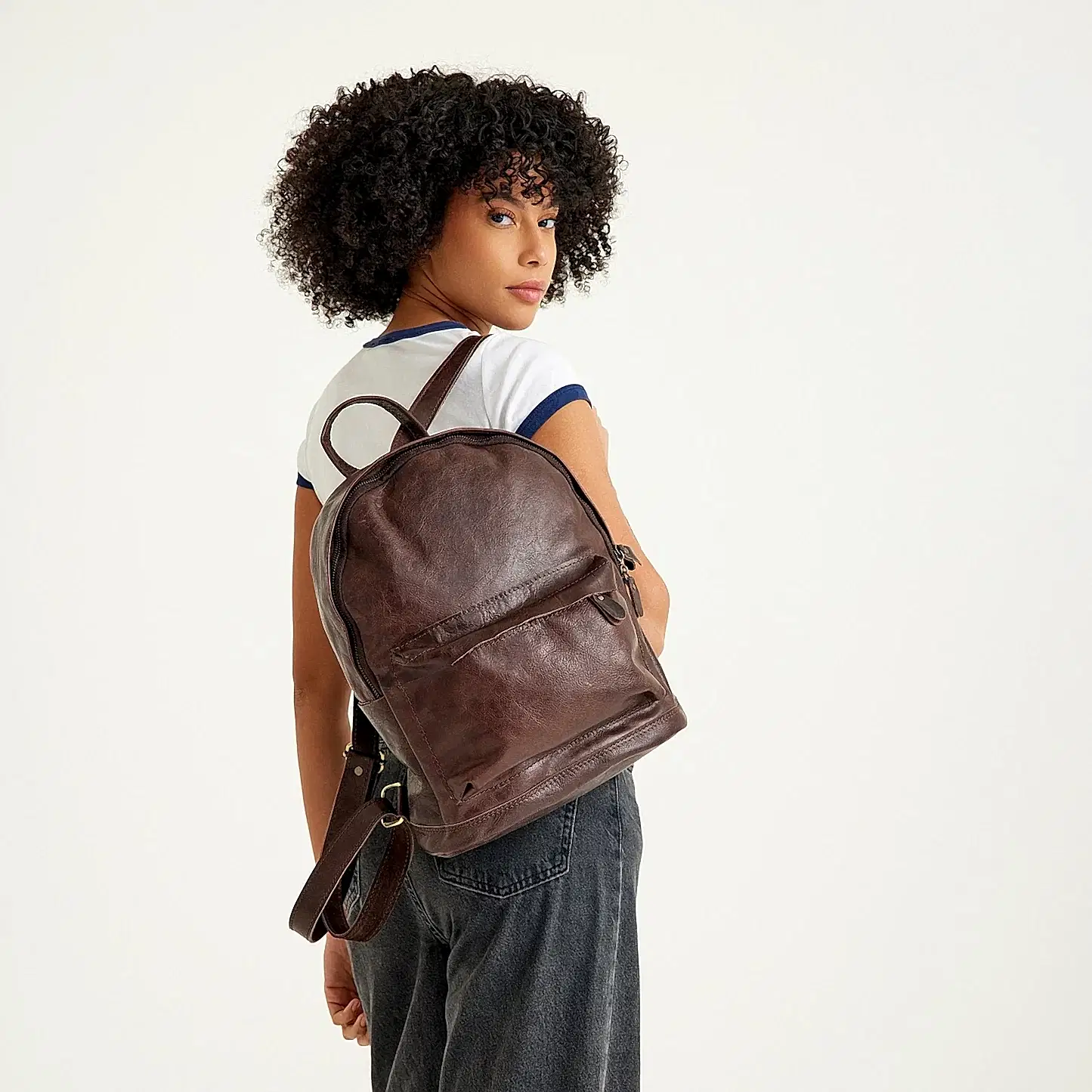 SIRT ÇANTASI - ERİVAN - M