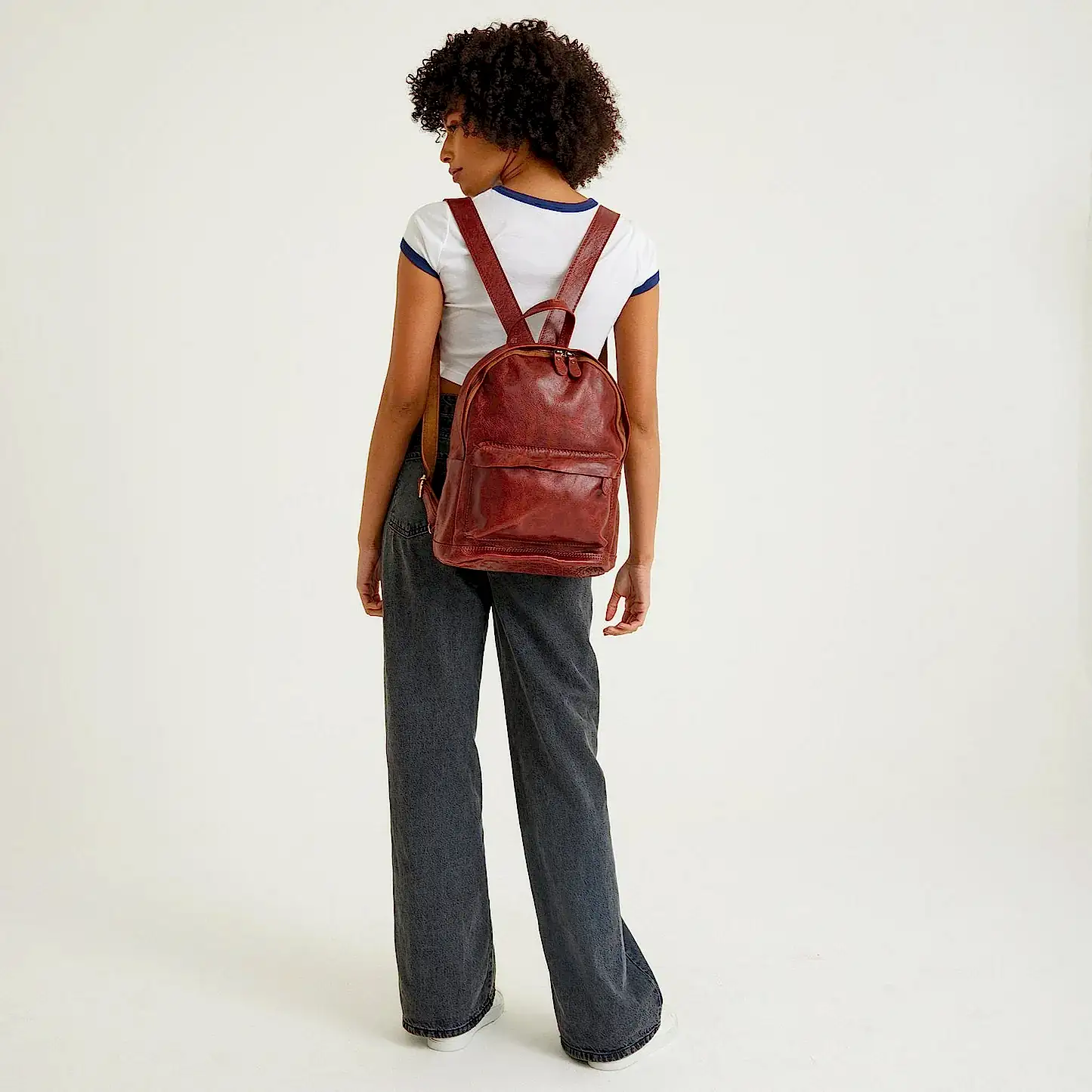 SIRT ÇANTASI - ERİVAN - M