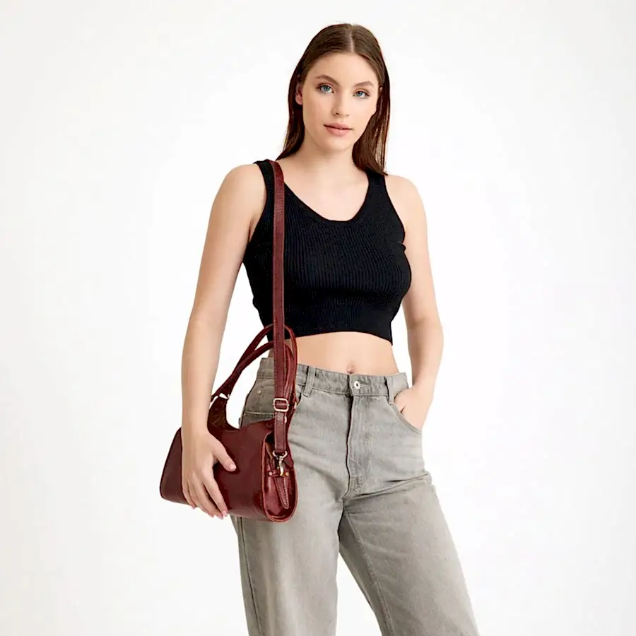 POSTACI ÇANTASI - SORIA